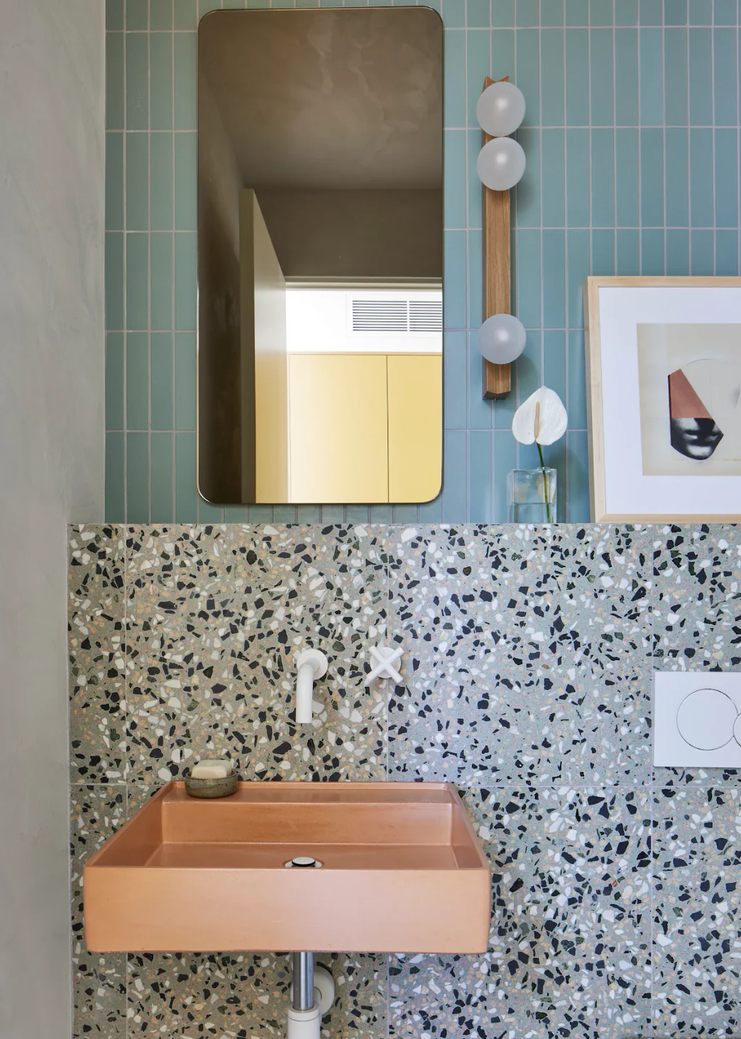 Moonlight 2x8 - Image 3